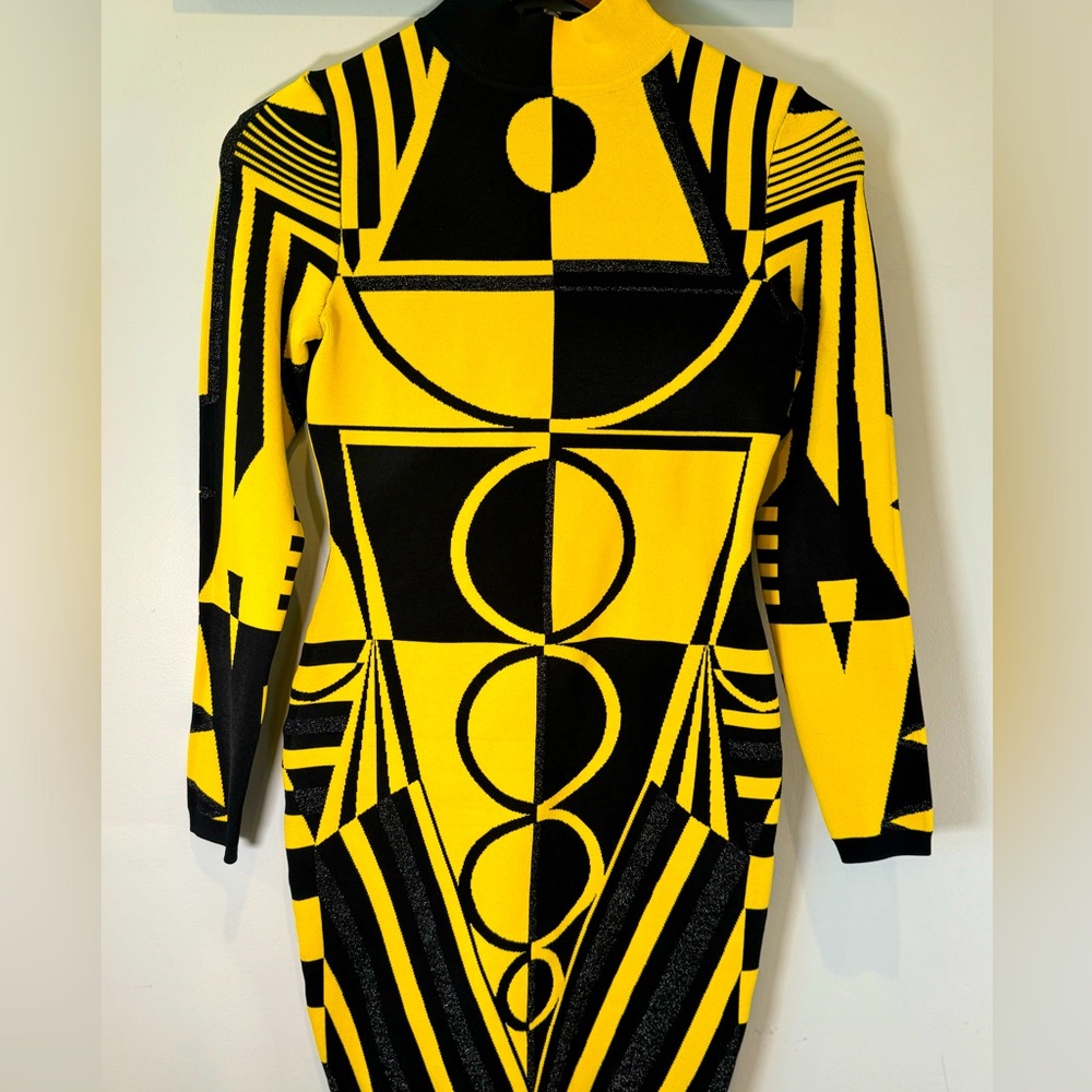 Black and Yellow print bandage dress . Size S. Brand new never worn.